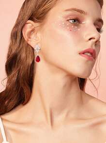 红宝石红方晶锆石新娘耳环 适合婚礼新娘伴娘优雅 14k 镀金泪珠水滴水晶莱茵石 CZ 簇花花卉吊坠耳环 适合女士女孩派对舞会情人节 - 紅色 - 查看 4