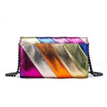 彩虹色斜挎包，配链条肩带。设计紧凑方便，非常适合日常生活和商务购物。采用拼接 PU 皮革制成，设计百搭，适合秋冬季节。非常适合送给女性朋友的礼物。 - 彩色 - 查看 4