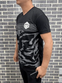 Men T-Shirts - 黑色 - 查看 2