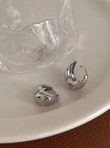 1pair Elegant Ellipse Shaped Hollow Out Teardrop Dangle Earrings - Silver - View 2