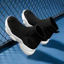 Lightweight Classic Fashionable High-Top Outdoor Sports Shoes For Students' Casual Wear And Exercise - Black and White - View 5