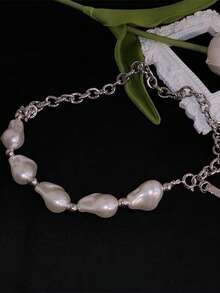 1pc Unique European And American Style Pearl Necklace, Couples' / Women's Geometric Pendant Short Sweater Chain - Silver - View 8