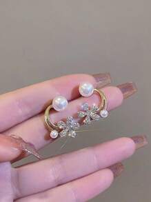 topshiny 1对韩国独特设计珍珠花朵耳环，轻巧两用小耳钉，女士款（花朵水晶数量因批次而异） - 金黃色 - 查看 4
