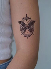 4张仿真纹身贴纸，包含一系列清新简约的小图案，适合贴在手指和手腕上，可持续7-15天，非常适合女性和女孩。 - 黑色 - 查看 3