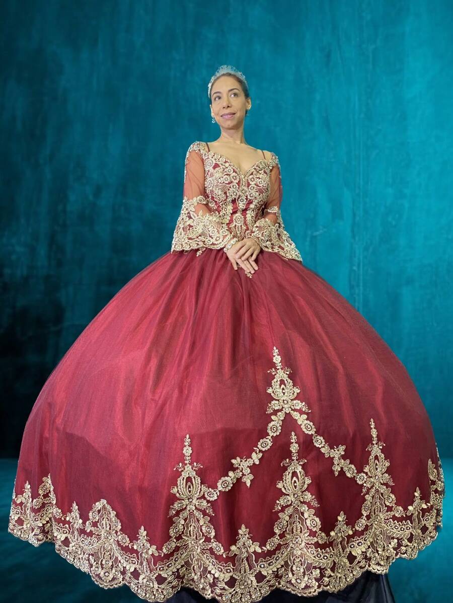 Vestido de XV años colección 2024 - Rojo - Ver 1