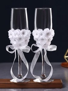 1 Conjunto de Taças de Noivo e Noiva Brancas Decoradas com Flores Brancas, Strass, Renda e Laços de Tule, Perfeito para Festas de Casamento (2 peças) Dia dos Namorados - Branco - Visão 2