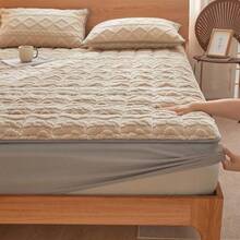 3 件套簇絨羊毛床笠套裝 - 蓬鬆床墊罩,帶深袋超柔軟溫暖毛絨被子床墊保護罩,彈力可達 20 英寸 - 駝色 - 查看 4