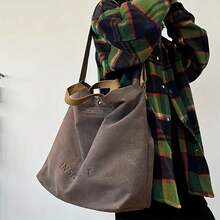 休閒大容量時尚肩包,字母印花拉鍊時尚手提包,帶可調節帶的斜挎包、單肩包、側背包,適用於旅行、通勤、假日必需品,輕便攜帶大學學生的背包、書包、學生背包,夏日送禮給男友的禮物 - 黑色 - 查看 5