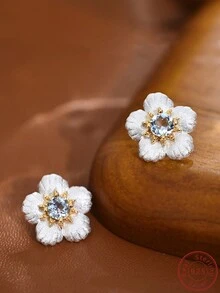 Cici Color 1 Pair of  New Rhodium-plated S925 Silver Inlaid Blue Round Topaz, Casual Lovely Couple Gift Delicate Little Daisy Shape Fine Earrings, Suitable for Women's Daily Life, Dating, Travel, with Gift Box