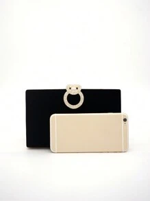 Una elegante e raffinata borsa da sera da donna di forma quadrata di colore nero, con una chiusura rotonda in metallo e decorata con diamanti. È portatile e alla moda, versatile ed elegante. È una borsa perfetta per feste nobili, banchetti, matrimoni, feste e balli. Può essere abbinata ad abiti da sera, gonne e abiti da sposa per lo shopping ed essere utilizzata come borsa a mano, a spalla o a tracolla grazie alla sua catenella in metallo. Il design è semplice e alla moda, adatto anche per mostre e passerelle.