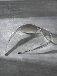Lunettes de mode sportive Y2k avec un grand cadre pour hommes, accessoires de lunettes de soleil de rue, accessoires de plage. Lunettes de soleil avec un look de style de rue qui convient aux pulls, vestes, sweats à capuche, pantalons et pantalons cargo pour l'été, la plage, les vacances, l'extérieur et les voyages