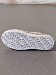 Stylish & Versatile Sneakers For Sports & Commute - Beige - View 5