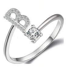 1件925銀可調節開口戒指,配有閃亮人造鑽石和26個字母a-z設計,適合女性日常穿著 - A - 查看 8