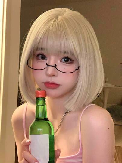 alicegarden 1 片合成耐热、短款 Bobo 直发假发，金色刘海，10 英寸长，全机器编织日常自然逼真假发