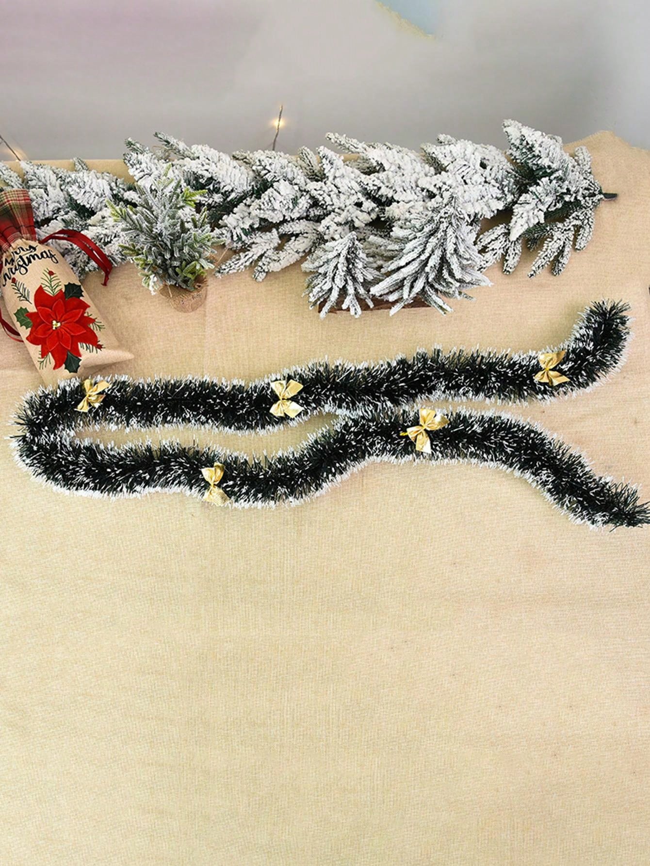 1pc 2m Long Green & White Edge Snowflake Felt Garland For Christmas