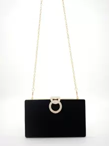 Una elegante e raffinata borsa da sera da donna di forma quadrata di colore nero, con una chiusura rotonda in metallo e decorata con diamanti. È portatile e alla moda, versatile ed elegante. È una borsa perfetta per feste nobili, banchetti, matrimoni, feste e balli. Può essere abbinata ad abiti da sera, gonne e abiti da sposa per lo shopping ed essere utilizzata come borsa a mano, a spalla o a tracolla grazie alla sua catenella in metallo. Il design è semplice e alla moda, adatto anche per mostre e passerelle.