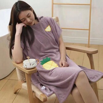 1pc Pineapple Pattern Taupe Cape Bathrobe, Plus Size Thickened Soft Absorbent Bath Towel For Home Use Summer Wedding Home Bathroom Decor Beach Wear Back To School