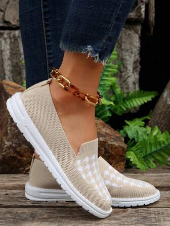 Women's Soft Bottom Round Toe Fashionable Breathable Flat Shoes