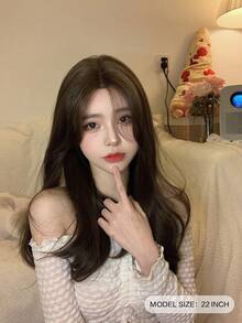 alicegarden The front lace is long and naturally wavy, and the wig is split in the middle. T-shaped lace 13*4*1 brown 22-inch semi-woven daily natural smooth realistic wig (including lace stickers and hairnets). - Brown - View 2