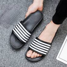 Dép nam chống trơn trượt họa tiết sọc dùng ngoài trời, phòng tắm, có đế mềm, thích hợp cho mọi mùa - màu đen - Xem 3