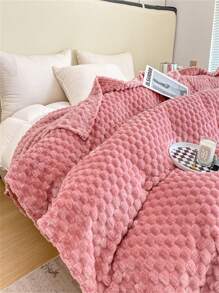 1pc Halloween Beetle Pattern Wool Blanket, Embroidered Faux Rabbit Fur, Cashmere Wool, Flannel Blanket, Office Nap Blanket, Leisure Blanket, Sofa Blanket, Faux Fur Blanket, Faux Wool Blanket - Rose Red - View 8