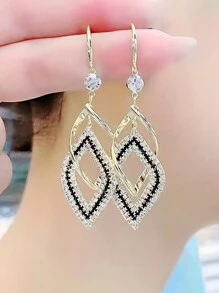 New Fashionable & Versatile Minimalist Earrings With Cool Tone Design, Suitable For Women's Daily Wear - Multicolor - View 4