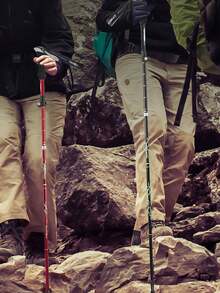 1 件鋁合金可折疊登山杖超輕超短伸縮戶外徒步登山杖 5 節 - 黑色 - 查看 3