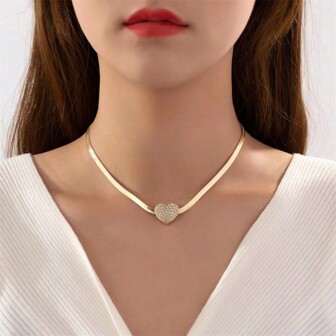 Nuevo collar de acero inoxidable con cadena de hoja delicada y colgante en forma de corazón, joyería de collar corto con micro incrustaciones