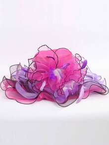 HIMESPORT 玫瑰色歐根紗婚禮/派對女士華麗頭飾,寬邊大帽花朵花型優雅女士禮帽,田徑賽羽毛和鑽石裝飾 - 玫紅色 - 查看 3