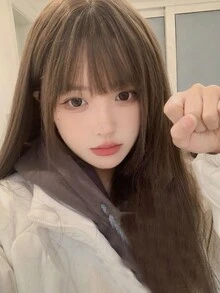 22 英寸合成纤维女士长直发假发，适合日常佩戴，带有冷棕色空气刘海