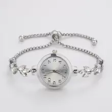Relógio-bracelete da moda feminino com pulseira de cristal em formato de folha, relógio de quartzo com mostrador pequeno, relógio de pulso casual e da moda, relógio elegante para senhoras como presente de feriado para estudantes retornando à escola