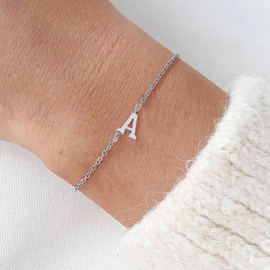 1款時尚經典不銹鋼a-z首字母手鍊,適用於女性派對
