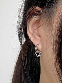 2入組女士耳環,掛鉤上鑲有星形鑽石吊墜,派對配飾 - 銀色 - 查看 1