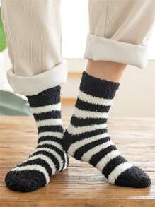 1pair/package Men's Winter Style Half-terry Thickened Plush Floor Socks, Mid-calf Length - Dark Grey - View 1