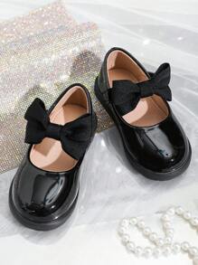 1pair Baby Girls' Mirror Fabric Ankle Strap Flat Shoes With Flower Decoration - Black - View 5