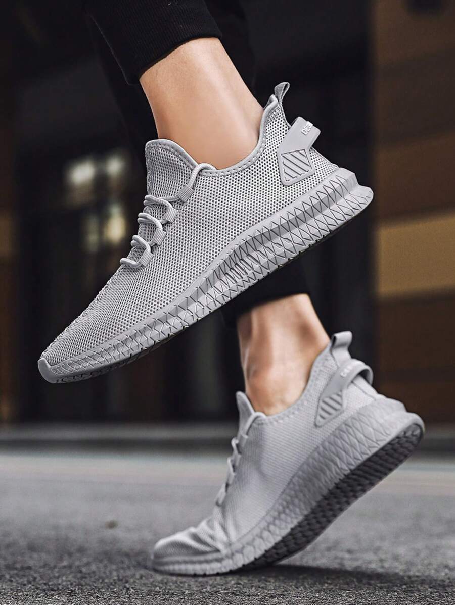 2023年款女用針織跑步鞋秋季透氣網面運動鞋軟底避震健身運動鞋