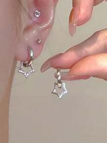 2入組女士耳環,掛鉤上鑲有星形鑽石吊墜,派對配飾 - 銀色 - 查看 4