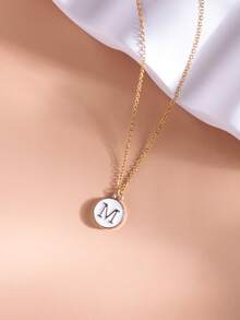 1 Pieza Collar Con Colgante Con Letra M Simple Y Único - Amarillo Oro - Ver 3