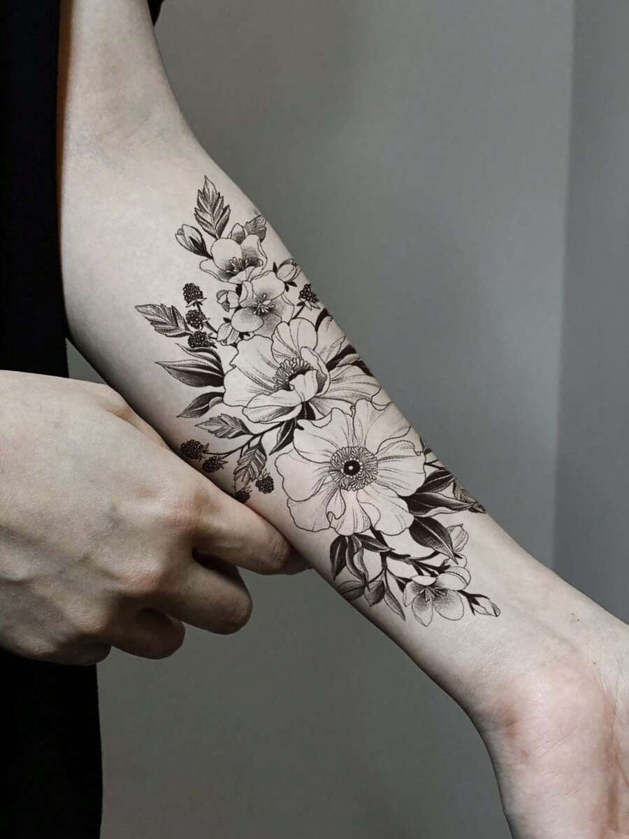 Realistic Temporary Tattoo Sticker For Arm, Sexy Floral Pattern Water Transfer, Waterproof - Black - View 1