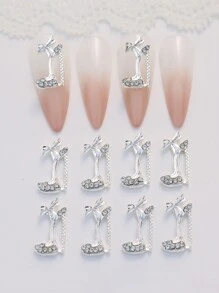 指甲藝術配件 10入組合金高跟鞋設計銀白色鑽石指甲裝飾,適用於diy指甲藝術設計 - 銀色 - 查看 2