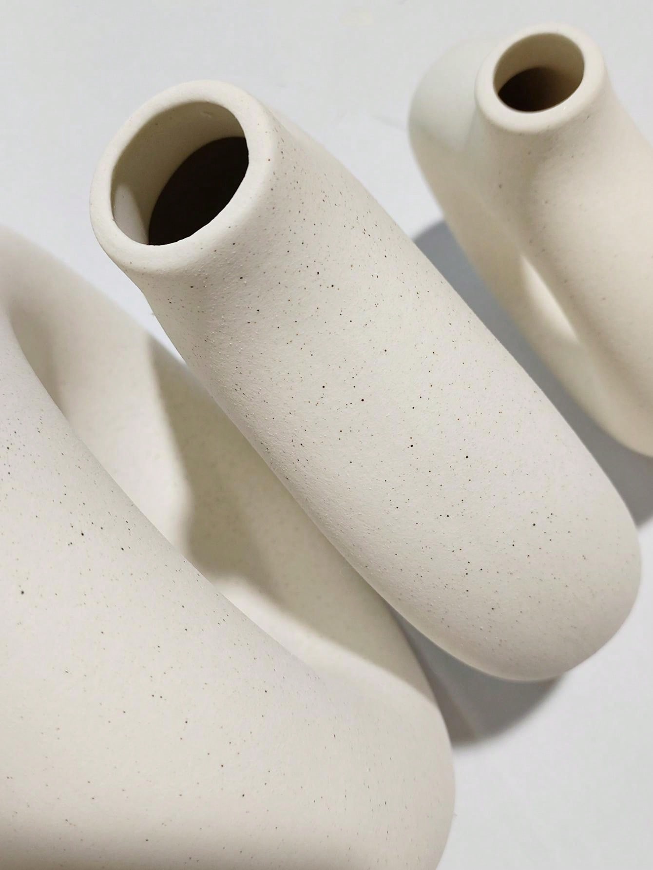 1Pc Ceramic Vase White Doughnut Vase, Ceramic Vase for Pampas Grass