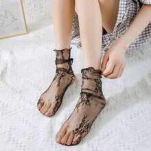 1雙日式風蕾絲花卉圖案中筒襪,薄和鏤空,短襪子適用於瑪麗珍鞋在夏天