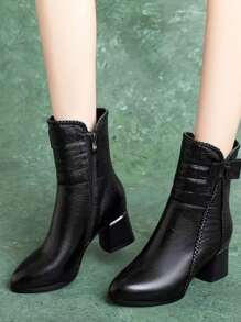 2024 New Ladies' Thick-Soled Side Zipper Western Tie Black Short-Medium Height Vintage Mid-Tube Plaid Boots, Autumn-Winter Fashion, Electroplating Decoration, Classic Bow, Versatile British Style  Boots, Thermal Lined High Heels Boots - Black - View 2