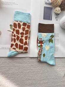1双欧美风格熊猫长颈鹿图案撞色不对称A&B袜，创意个性男士款，中筒长度 - 棕色 - 查看 5