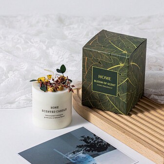 1支森系香薰蜡烛，采用天然植物干花和大豆蜡制成，香气浓郁。适用于卧室、房间和办公室装饰。是节日馈赠父母和朋友的绝佳香氛礼物。生日、毕业典礼等场合均可赠送。