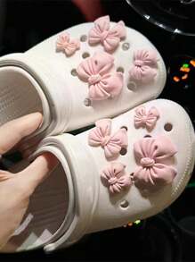 8 件可爱简约蝴蝶结装饰各式粉色、紫色、红色鞋夹适用于凉鞋、拖鞋（不含鞋子） - 粉色 - 查看 1