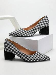Của phụ nữ Đúng mốt Retro Checkered Khối màu Pointed Toe Dày Gót chân Giày nữ Baotou Cho công việc , Commute - Đen và trắng - Xem 1