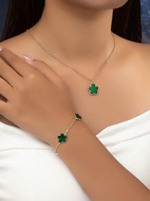 1set European And American Fashionable, Personalized, Sweet, Cute, Versatile Clover Shaped Exquisite And Elegant Ladies' Bracelet And Necklace Set For Travel And Dating