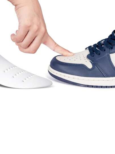 1 双男女通用简约白色鞋垫，防皱运动鞋脚趾保护器，男女皆宜