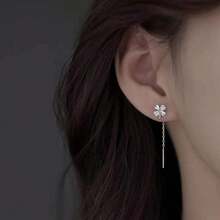 1 對 S925 純銀水鑽四葉草耳環女式,2023 秋冬新款婚禮訂婚新娘首飾 - 銀色 - 查看 8